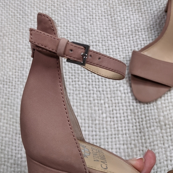 New Vince Camuto Corlina Baby Pink Suede Open Toed Block Heels Size 7.5 / 37.5 - Picture 4 of 9